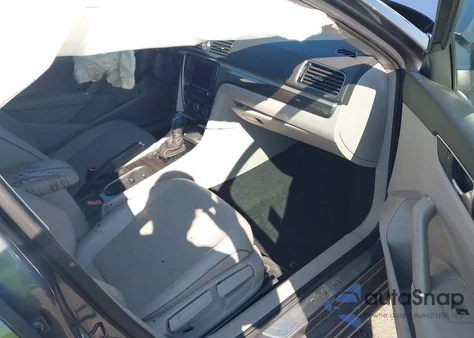 2016 Volkswagen Passat 1.8T Se z USA, uszkodzony, nr VIN 1VWBS7A31GC059729